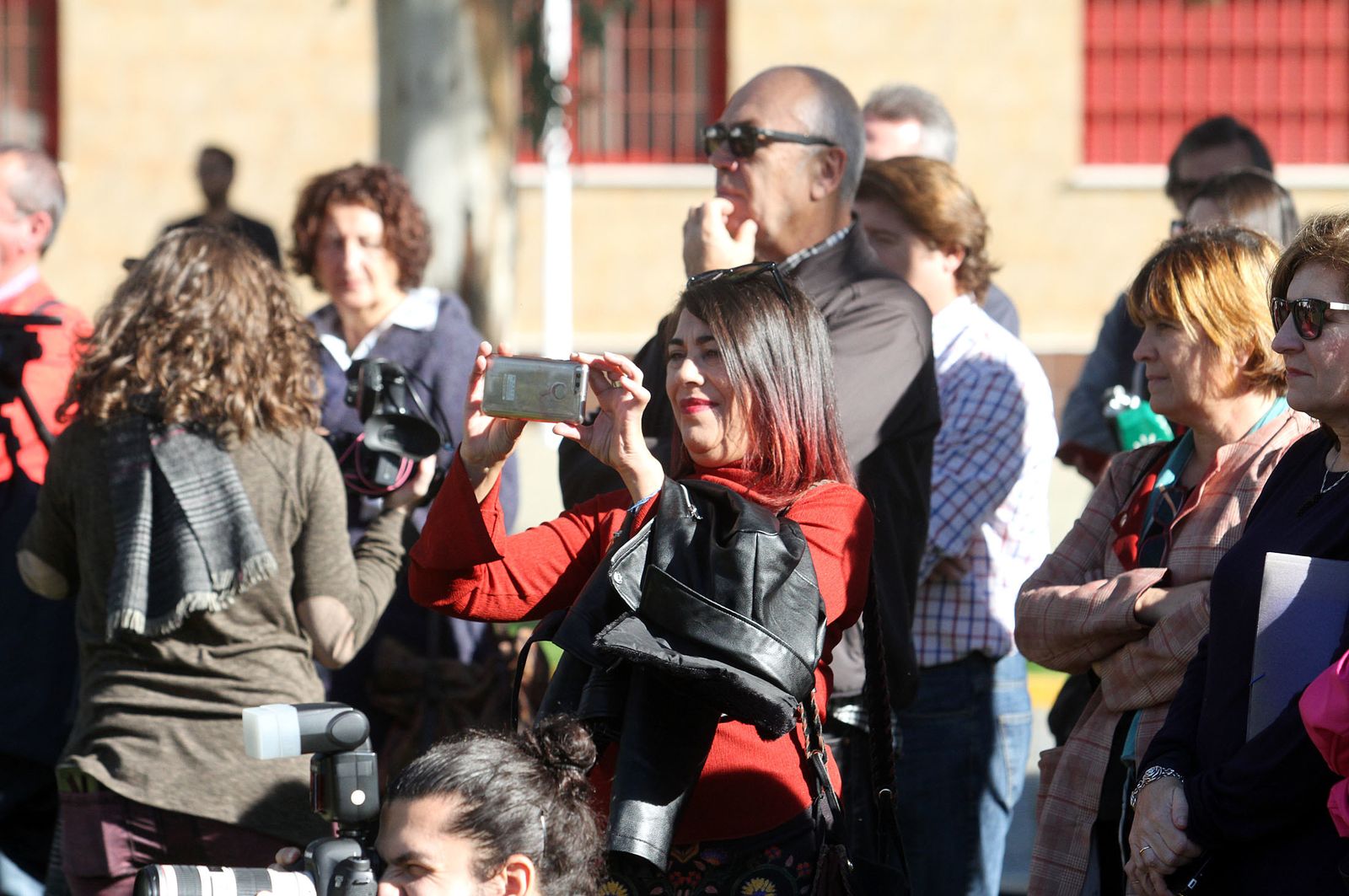 Inauguración de la escultura del artista onubense Víctor Pulido 'Imago', en imágenes