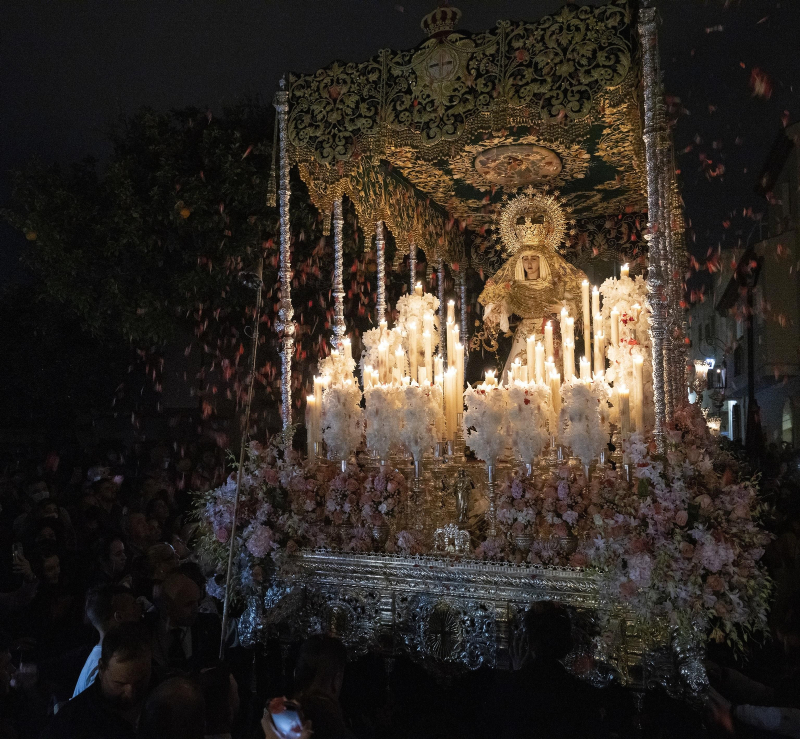 Las fotos de la exposición 'Magna Mariana' del fotógrafo Miguel Lorenzo en Algeciras