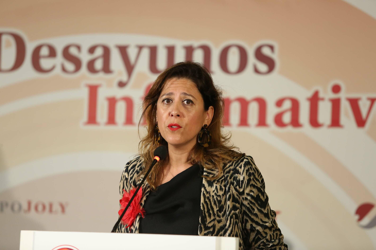 La consejera de agricultura y pesca Carmen Crespo en los desayunos del Banco de Santander y Grupo Joly