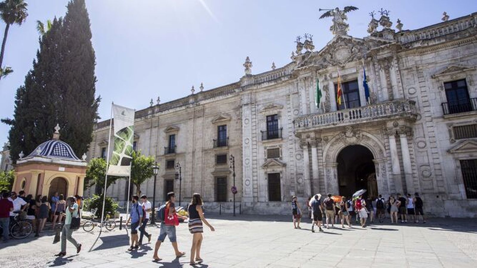 El nuevo decreto reduce los créditos necesarios para obtener beca universitaria.