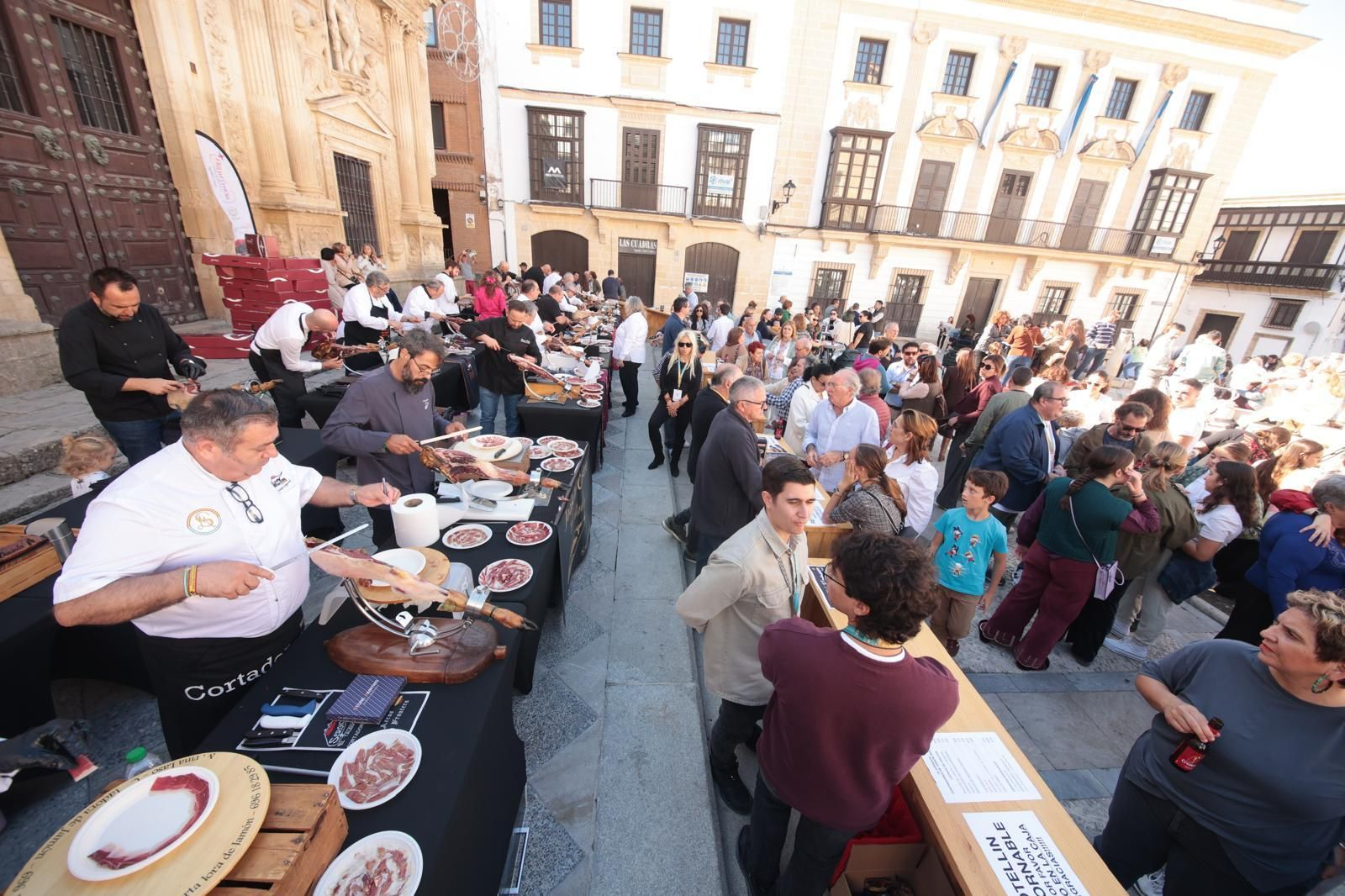 III Jornada de Cortadores de Jamón Solidarios en Jerez