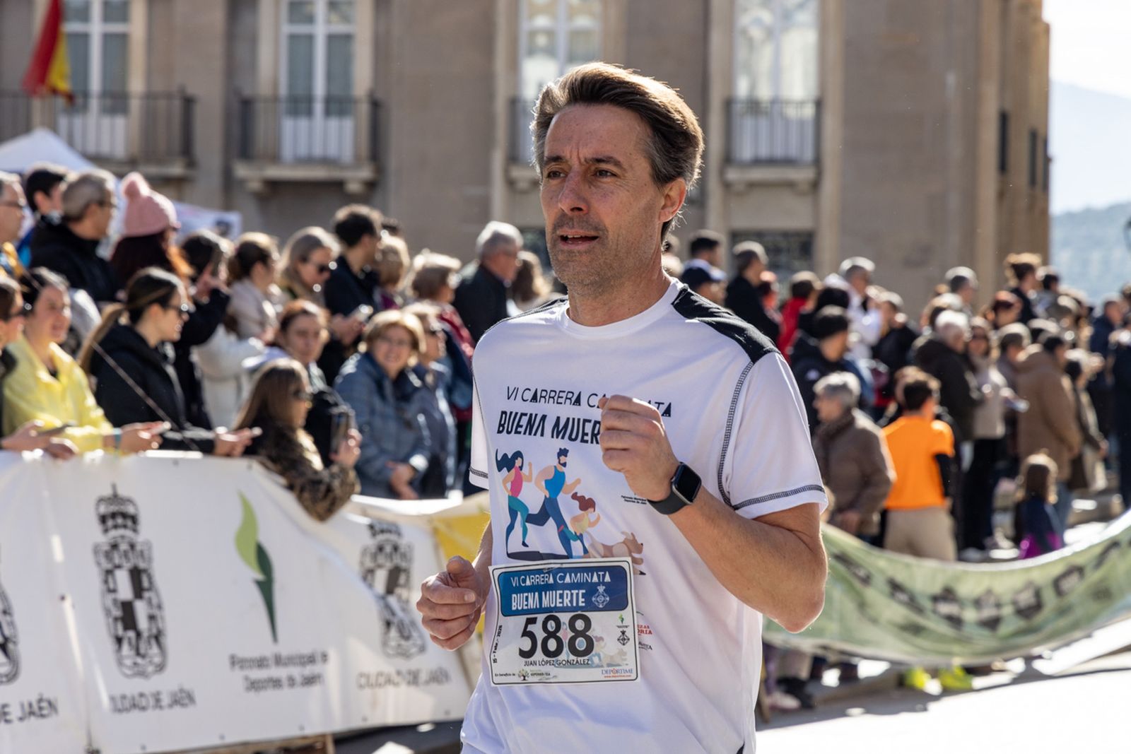 En imágenes: deporte y solidaridad se dan la mano en la VI Carrera-Caminata de la Hermandad de la Buena Muerte (1)