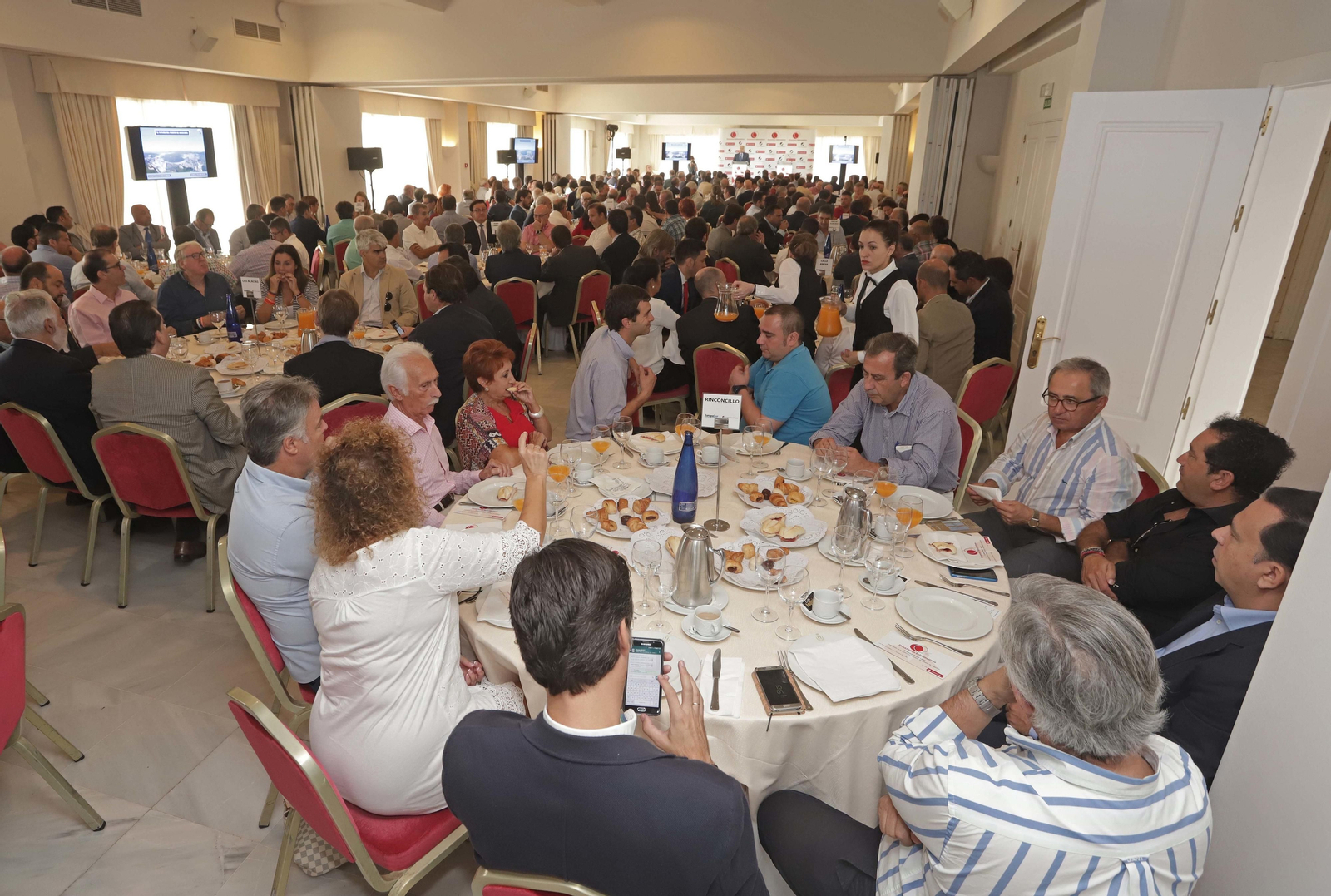 Desayuno informativo Grupo Joly - Banco Santander en imágenes
