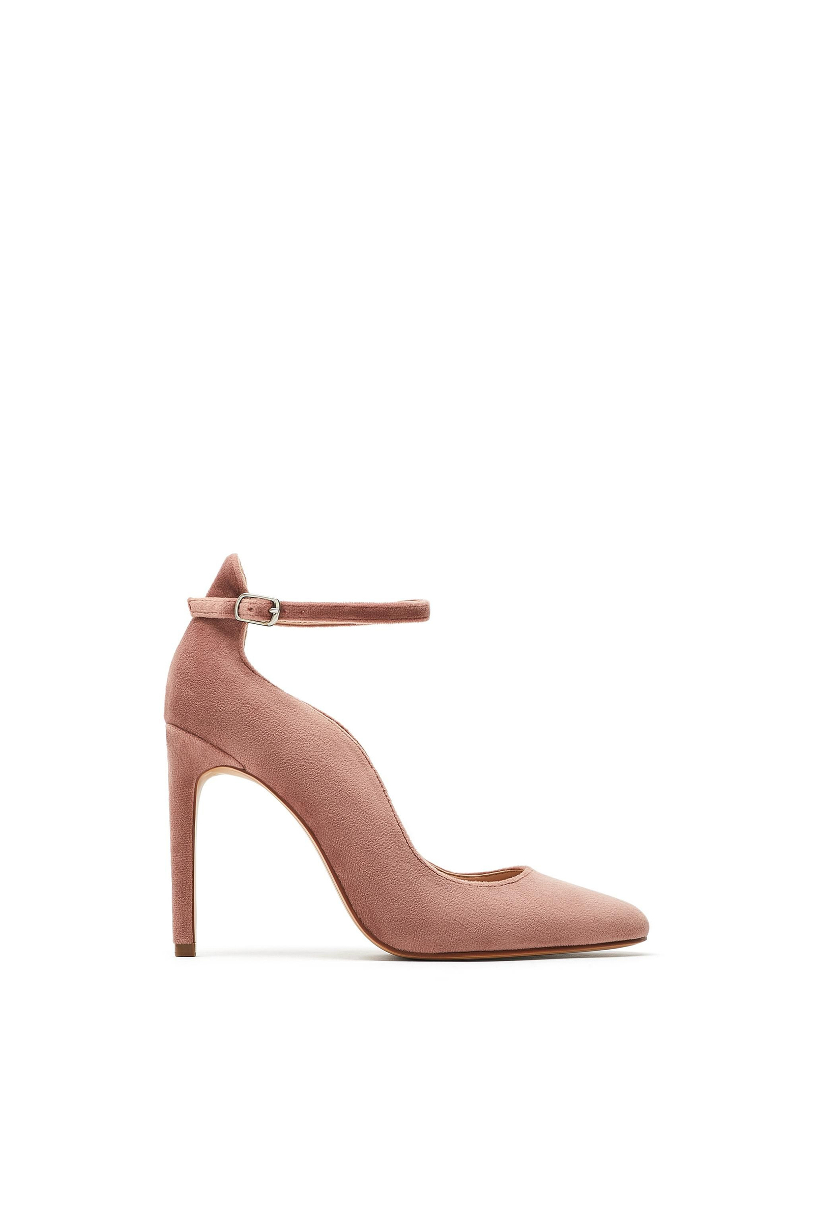 Empieza 2019 con buen pie con estos zapatos ideales para tus looks de fiesta