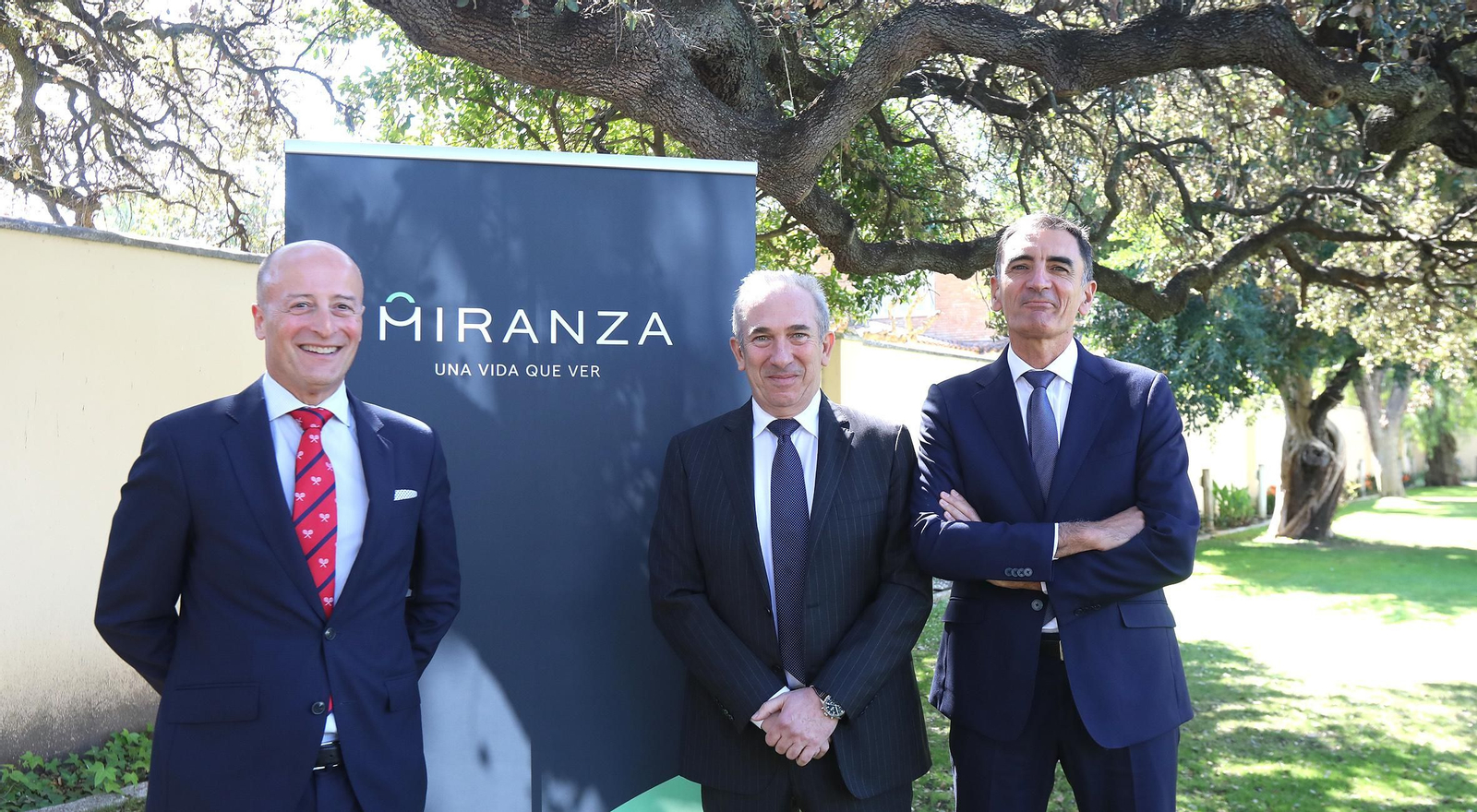 Ramón Berra, Pedro Caro y Juan Pedro Torralba, este martes, en el Hotel Villa Jerez. Ramón Berra, Pedro Caro y Juan Pedro Torralba, este martes, en el Hotel Villa Jerez.