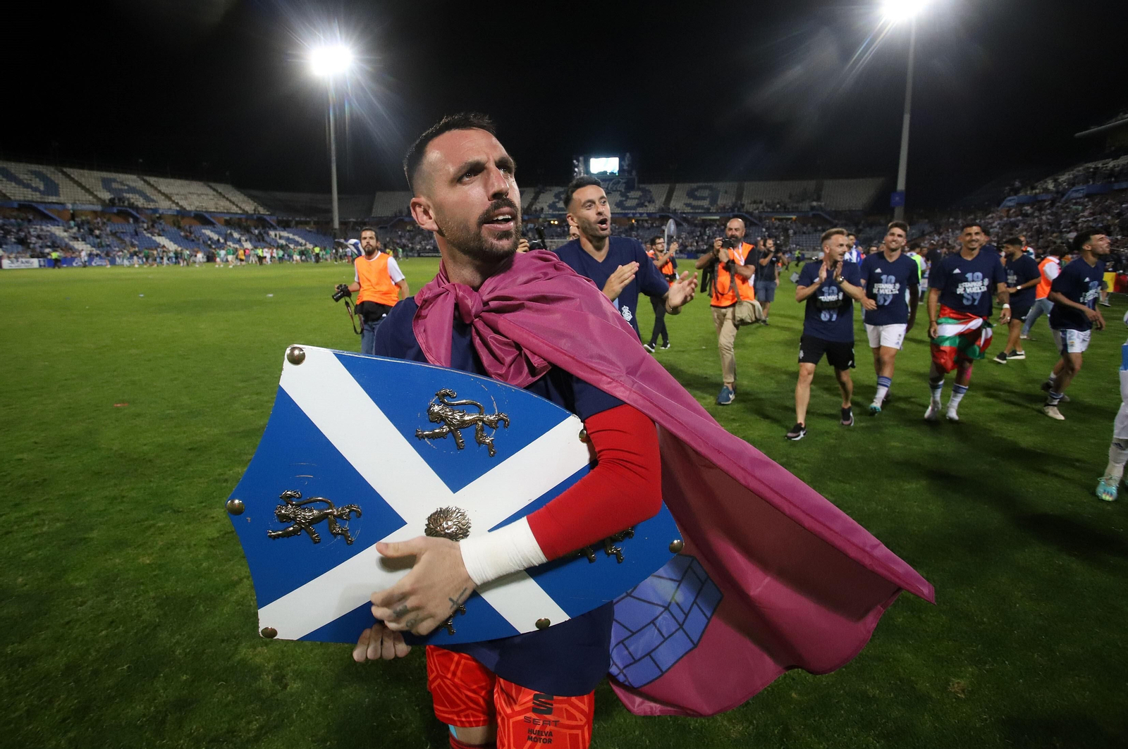 Las imágenes del ascenso del Recre a Primera RFEF