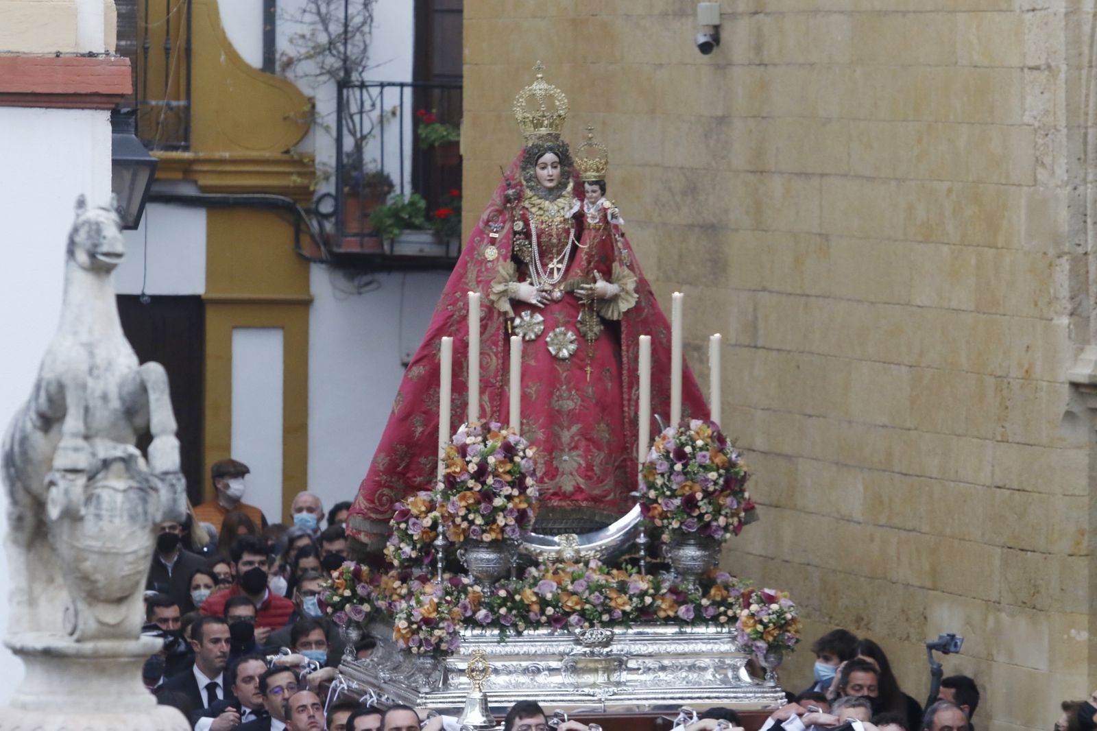 La procesión de la Virgen de Araceli en Córdoba, en imágenes