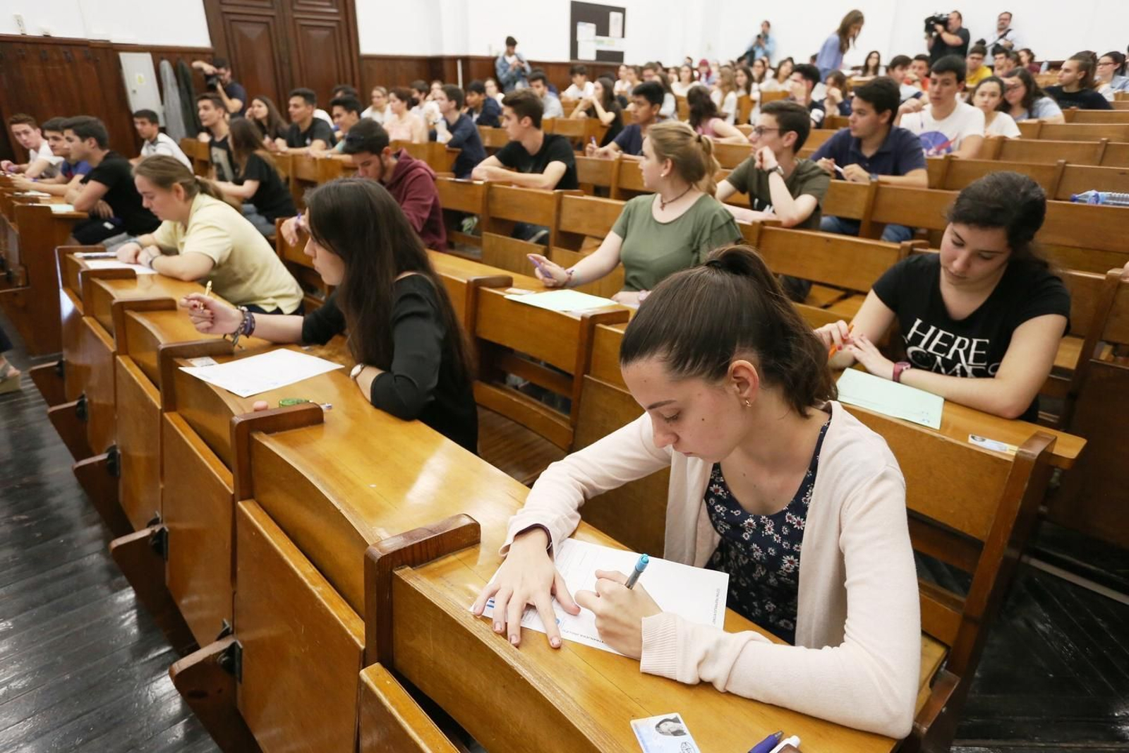 Estudiantes realizando el examen de Selectividad.