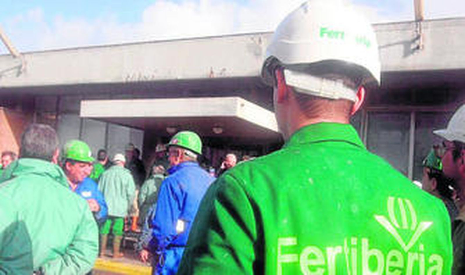 Los trabajadores de Fertiberia regresarán a la planta quince días antes de lo previsto