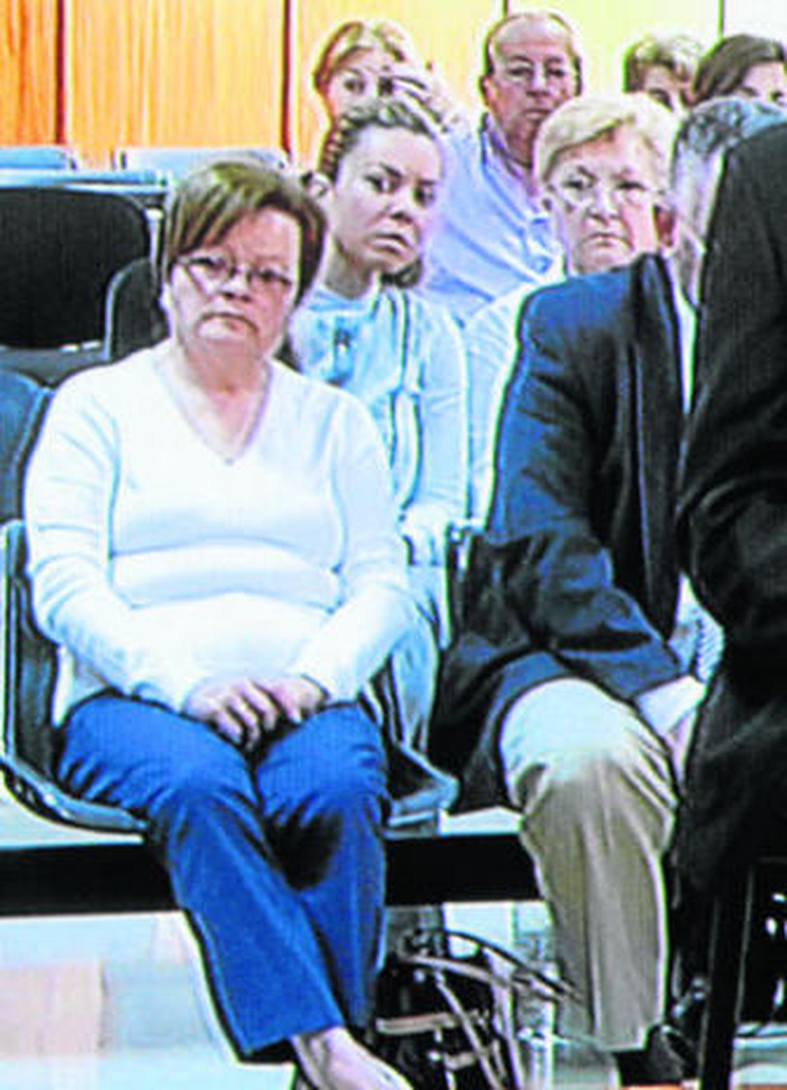 Isabel Gil (i), María José Campanario y Remedios Torres (d), el pasado jueves en el juicio.