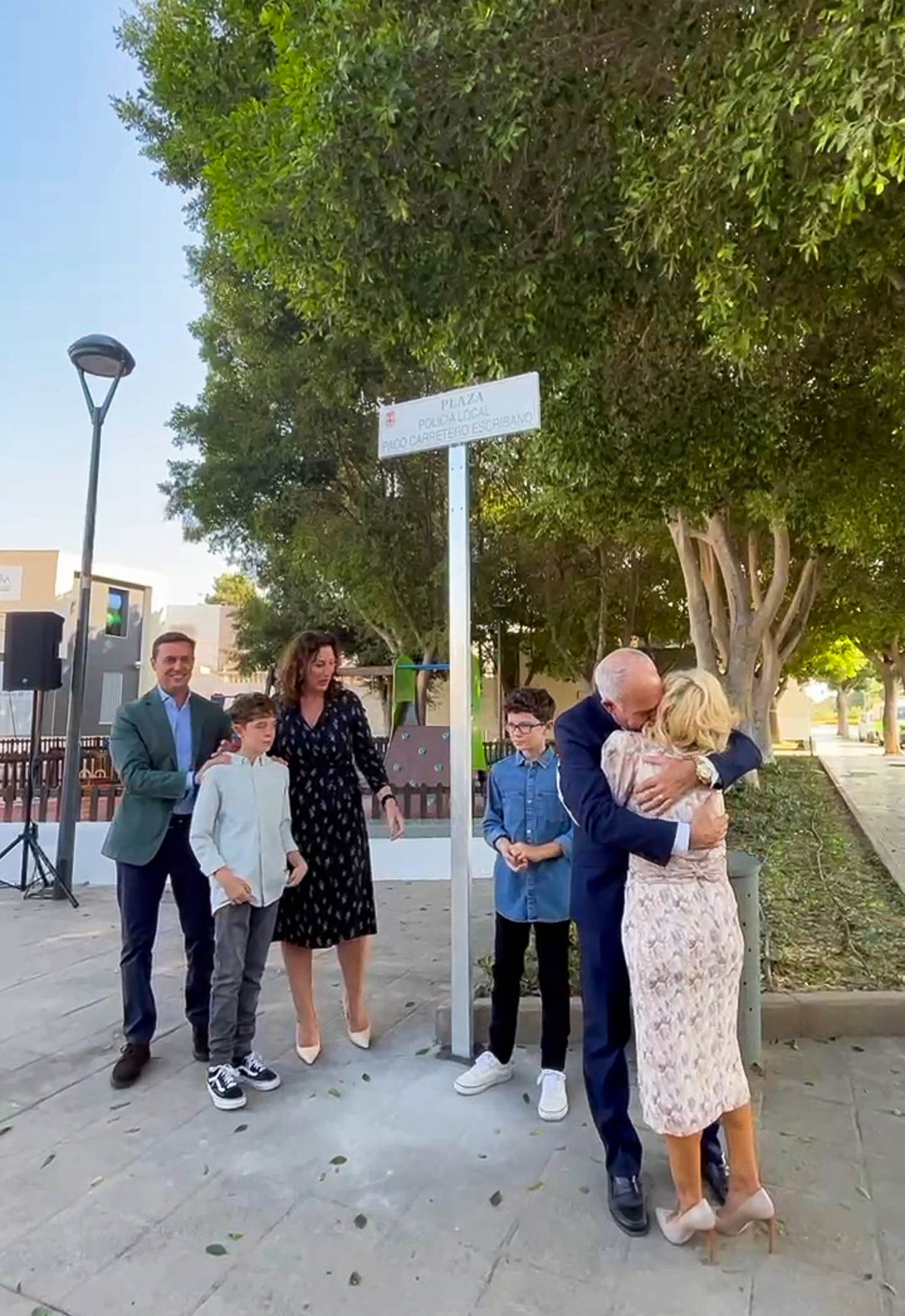 Inauguración de la plaza dedicada al Policía Local Paco Carretero Escribano
