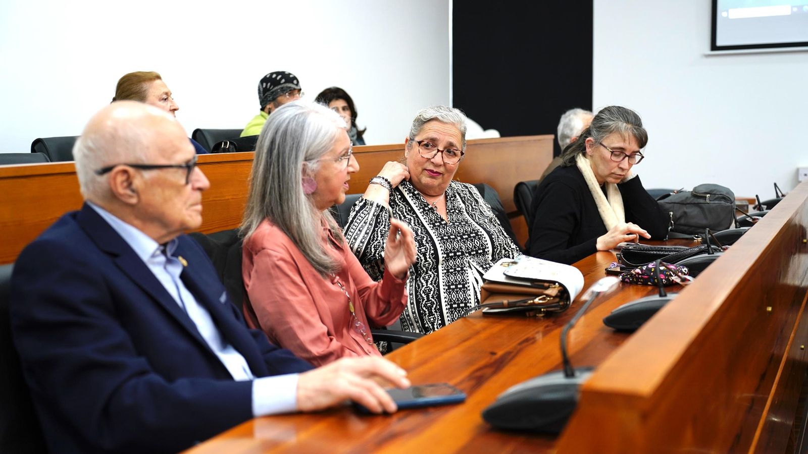 Fotos de la presentación de la revista Almoraima número 62 en Mancomunidad