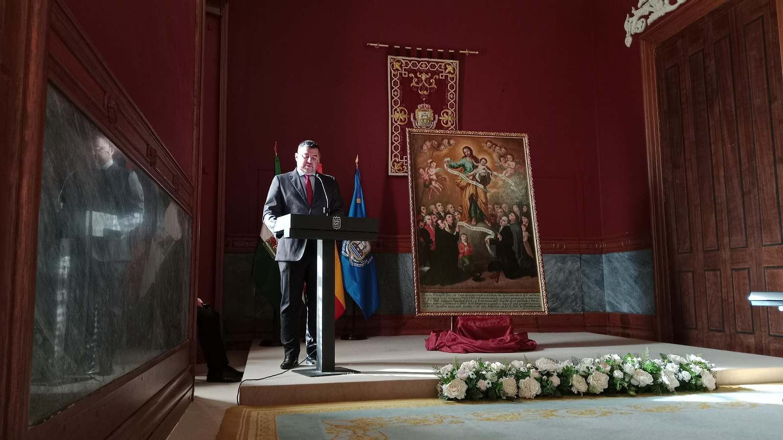 Recepción del cuadro del Voto a San José en el Ayuntamiento de San Fernando. En la imagen, un momento de la intervención de Diego Ortiz