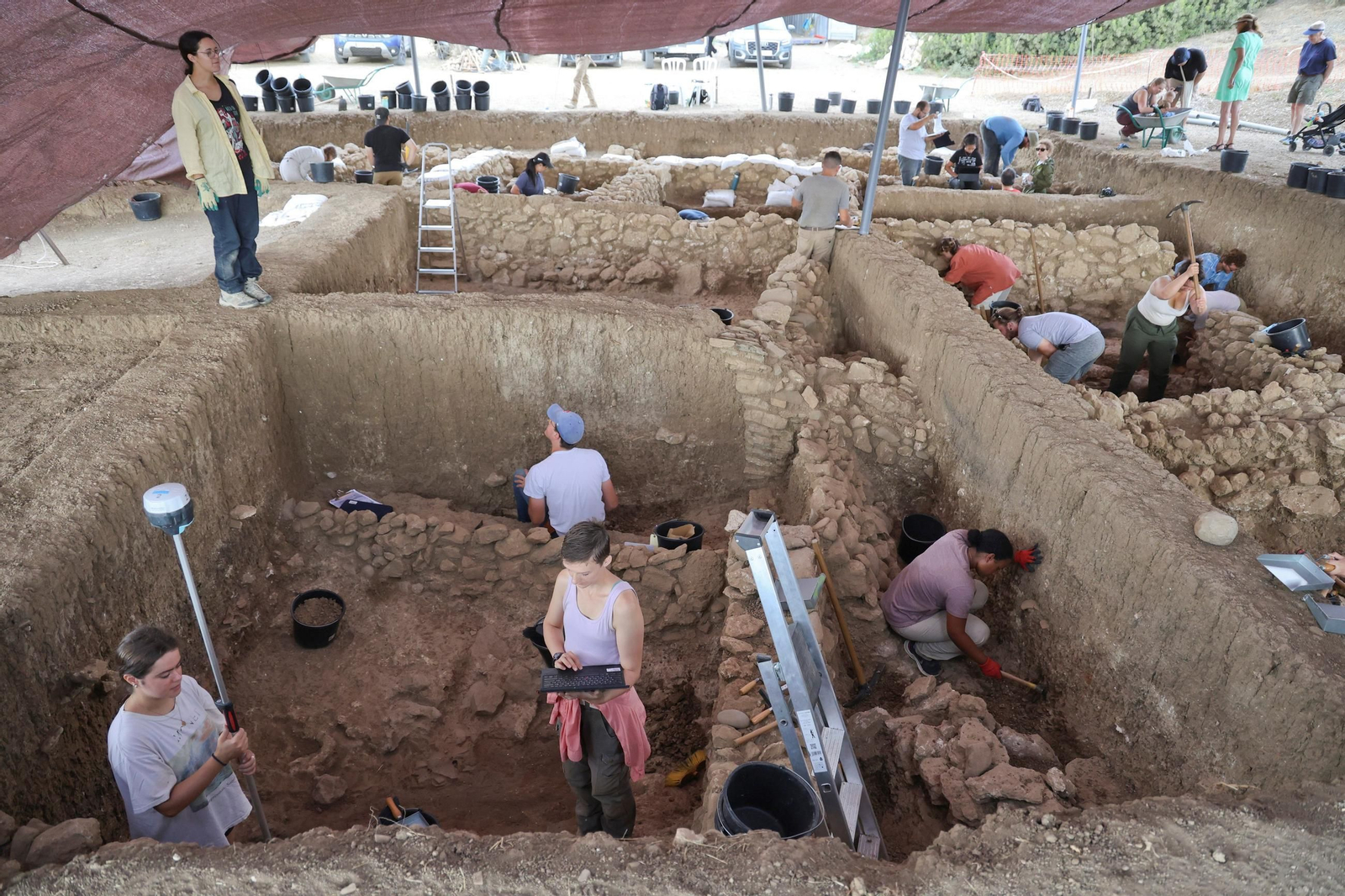 La Málaga fenicia del Cerro del Villar, en fotos