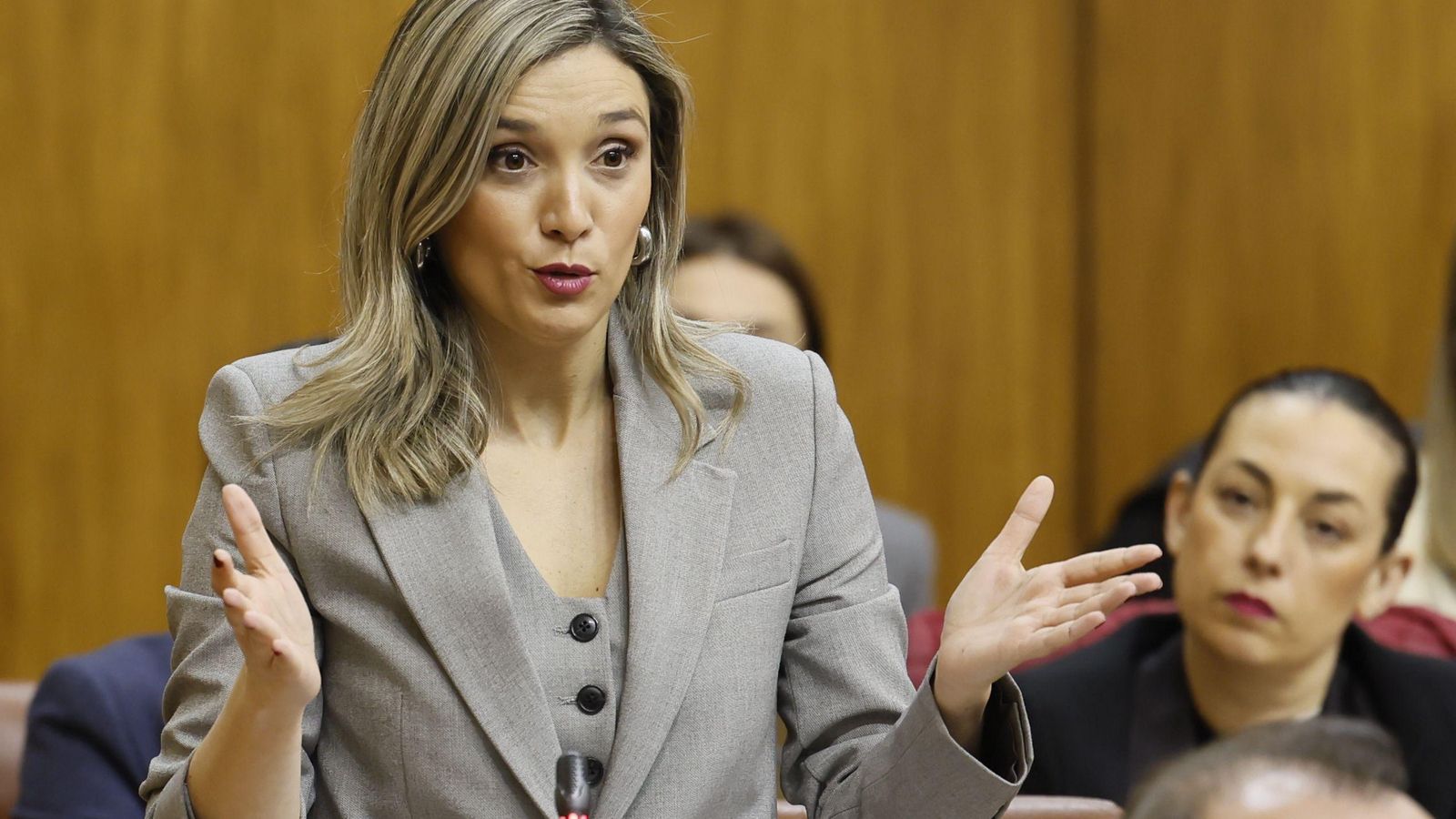 La portavoz socialista, María Márquez, en la sesión de control.