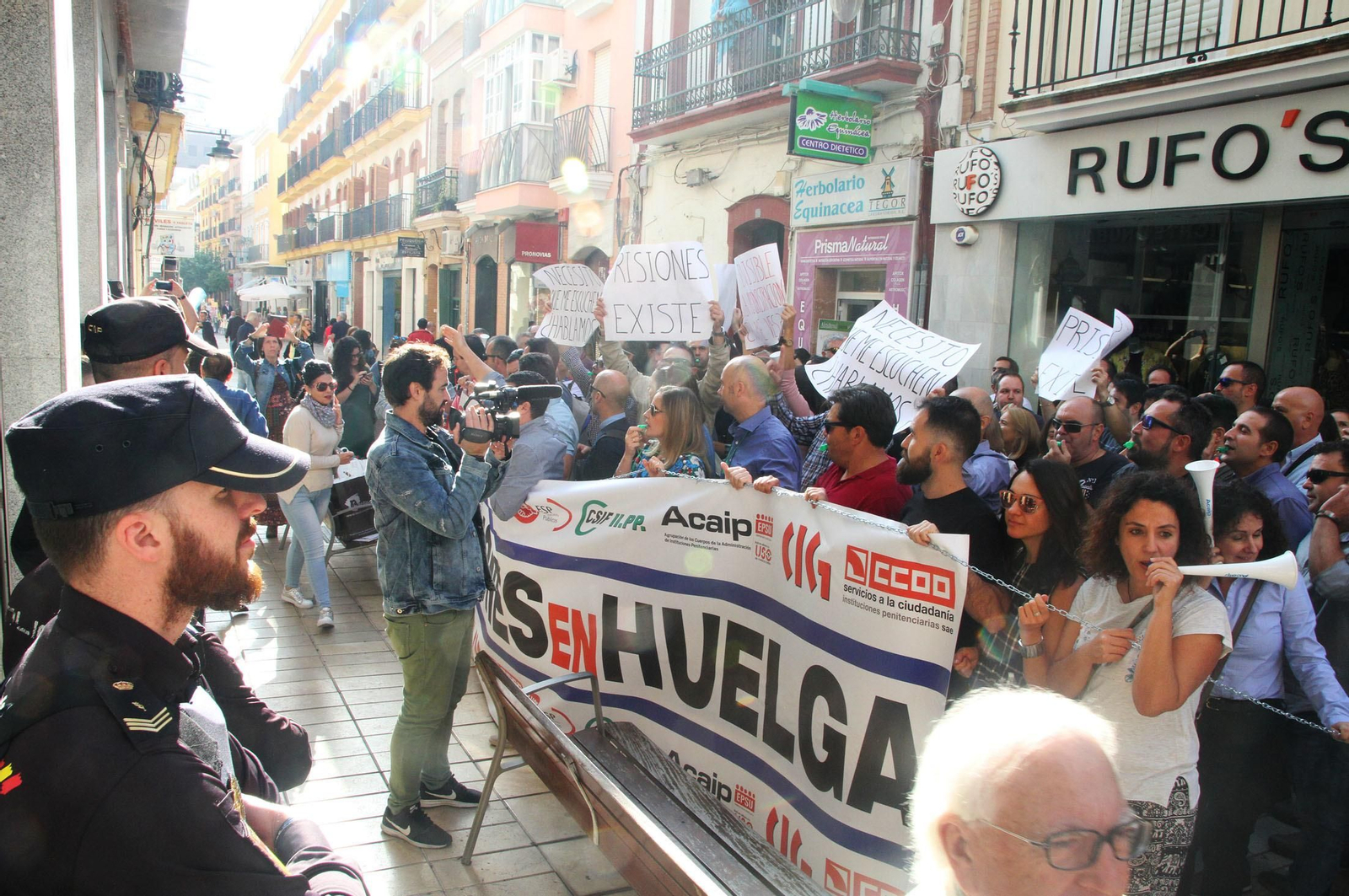 Concentración de los funcionarios de prisiones ante la Subdelegación en octubre.