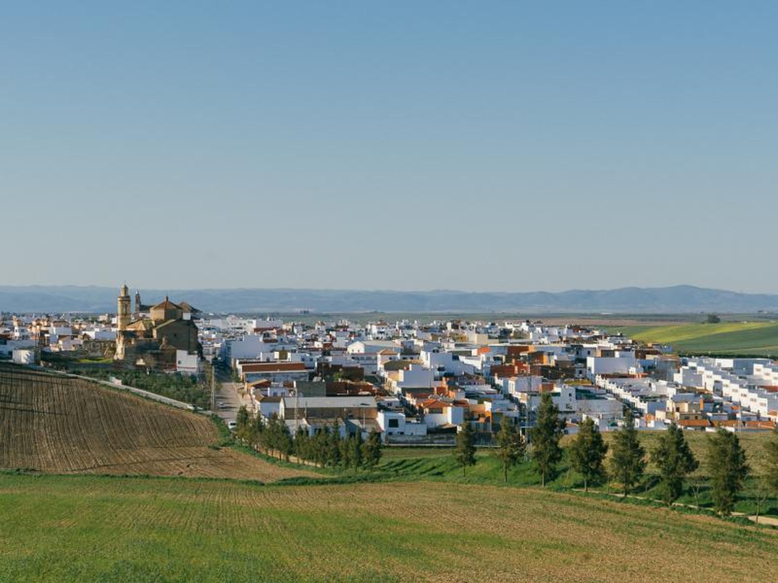 Vista del pueblo sevilla de La Campana.