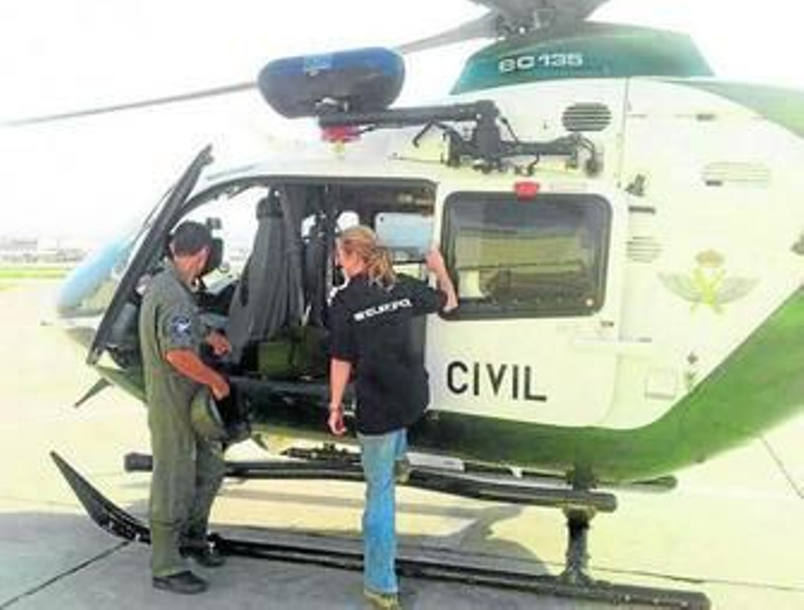 La Guardia Civil y los investigadores de Europol llegaron a realizar seguimientos en helicóptero de los sospechosos