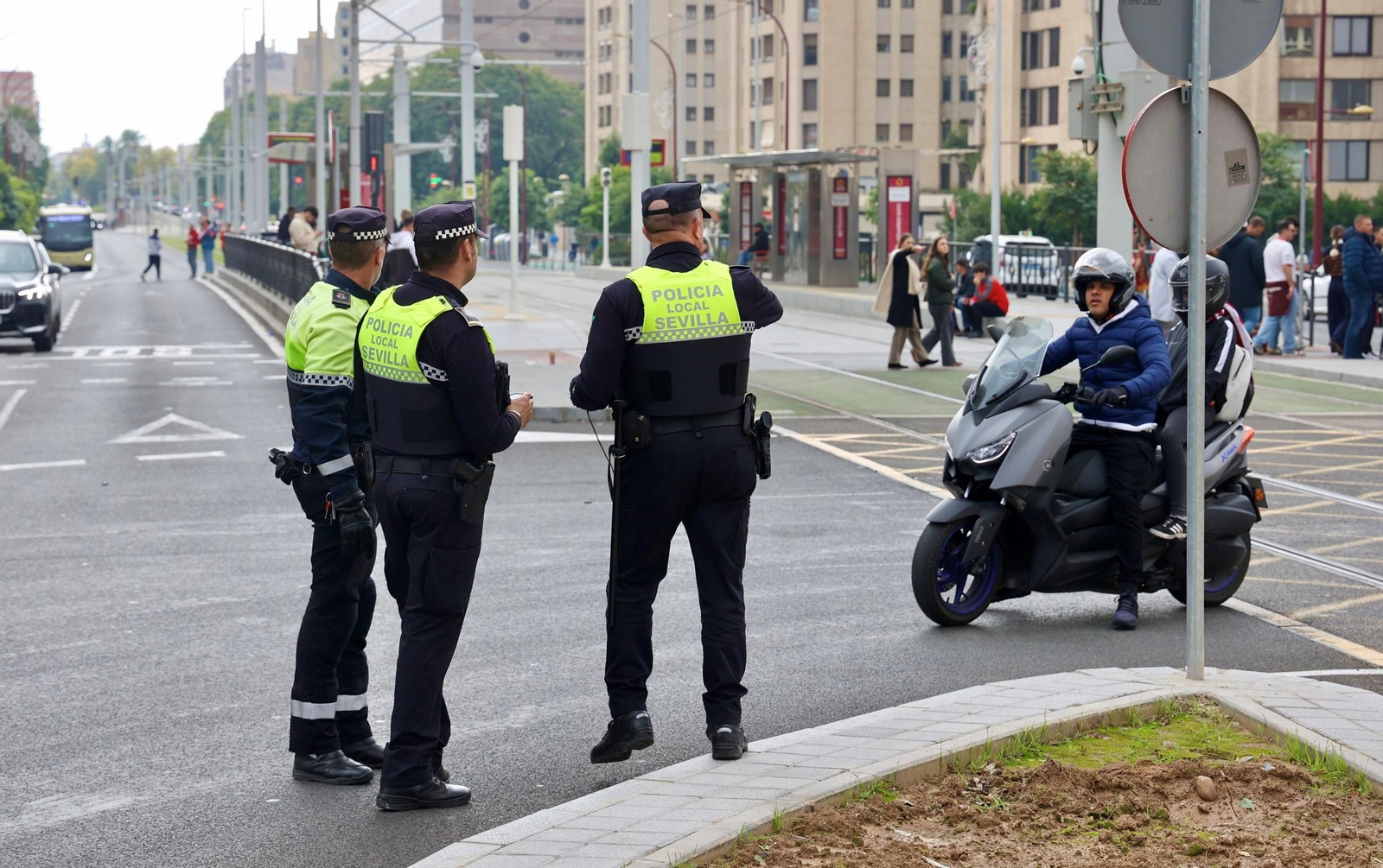 Policías locales de Sevilla, en el dispositivo del derbi Sevilla-Betis del pasado 30 de noviembre.
