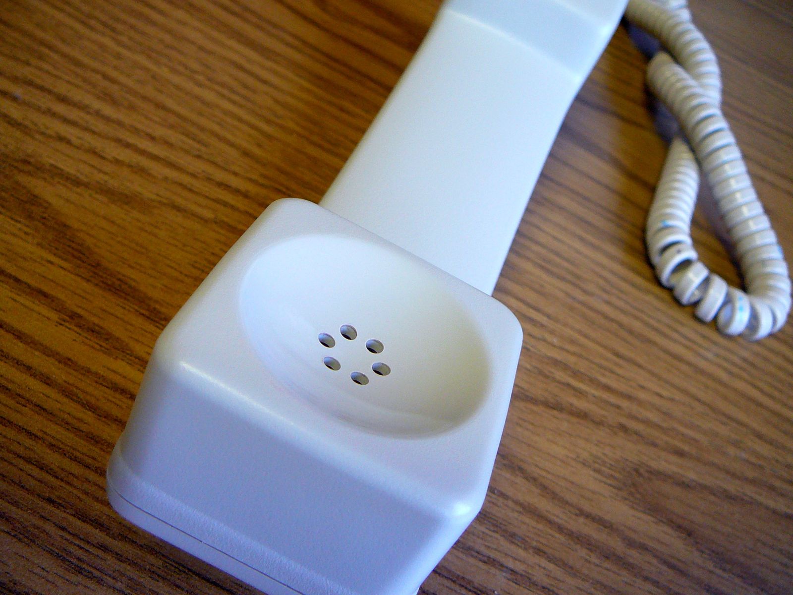 El 010 de Granada atiende más de 5.000 consultas sobre el estado de alarma