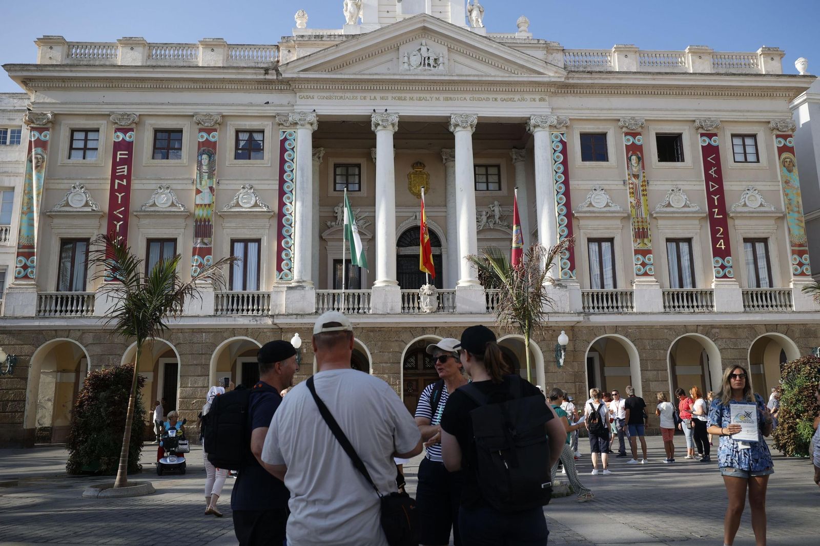 Fachada del Ayuntamiento de Cádiz.