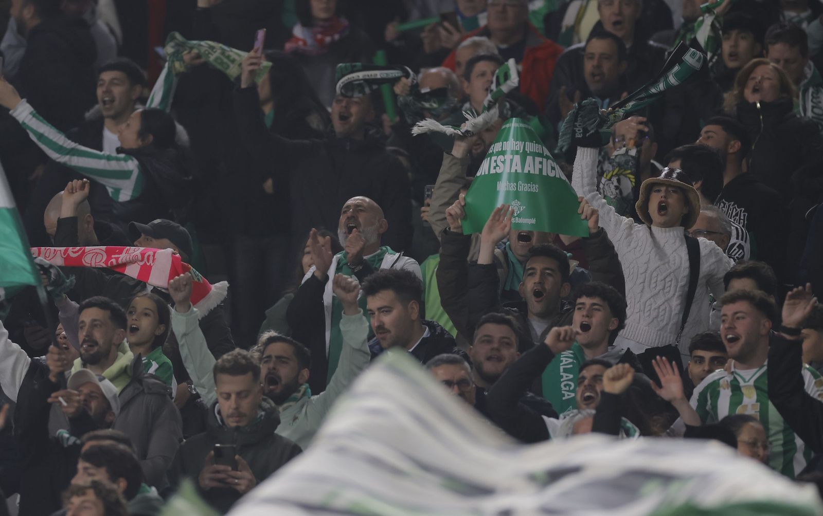 Búscate en las fotos del Betis - Atlético de Madrid