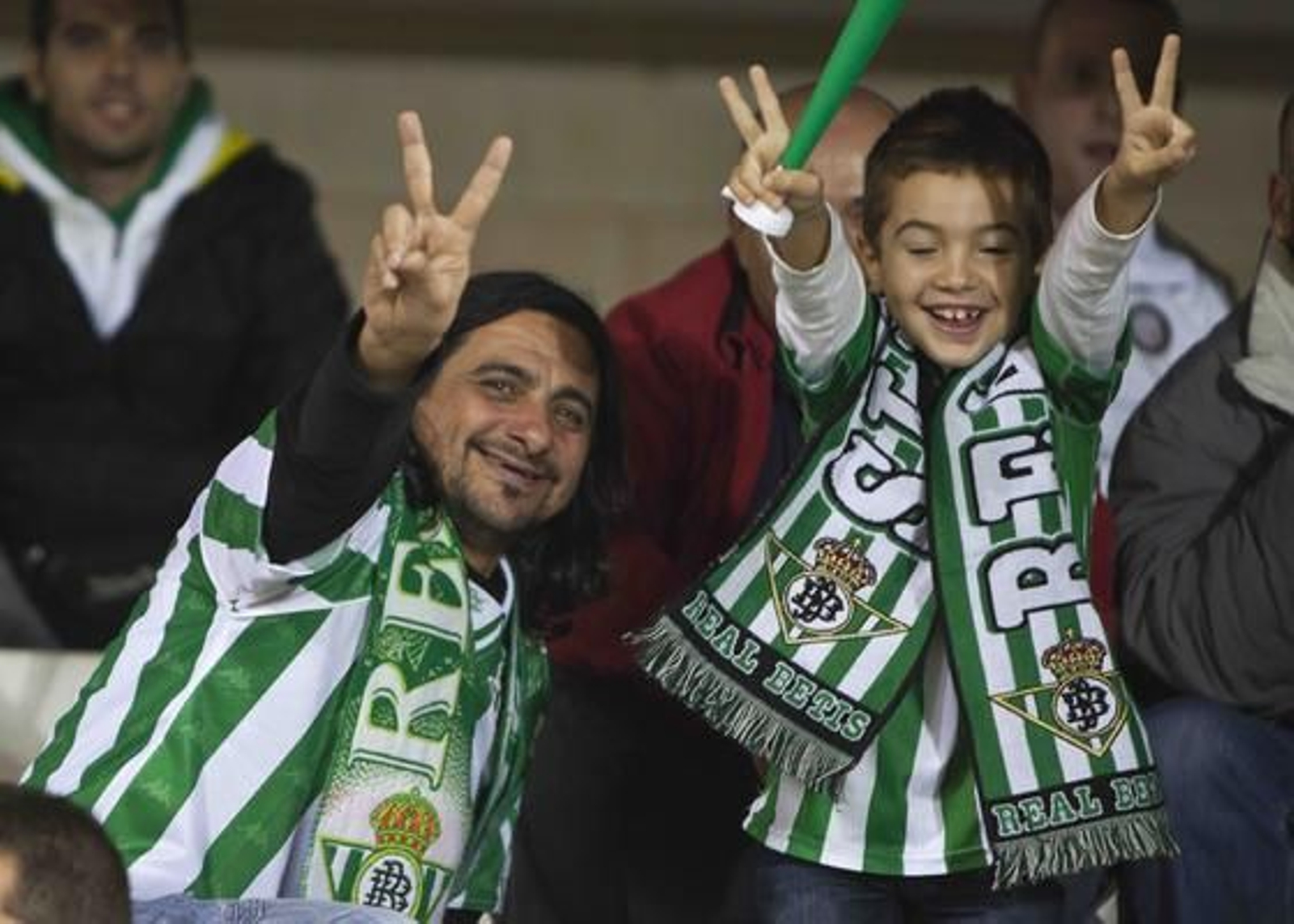 Los de Pepe Mel se dejan remontar en dos minutos.

Foto: LOF