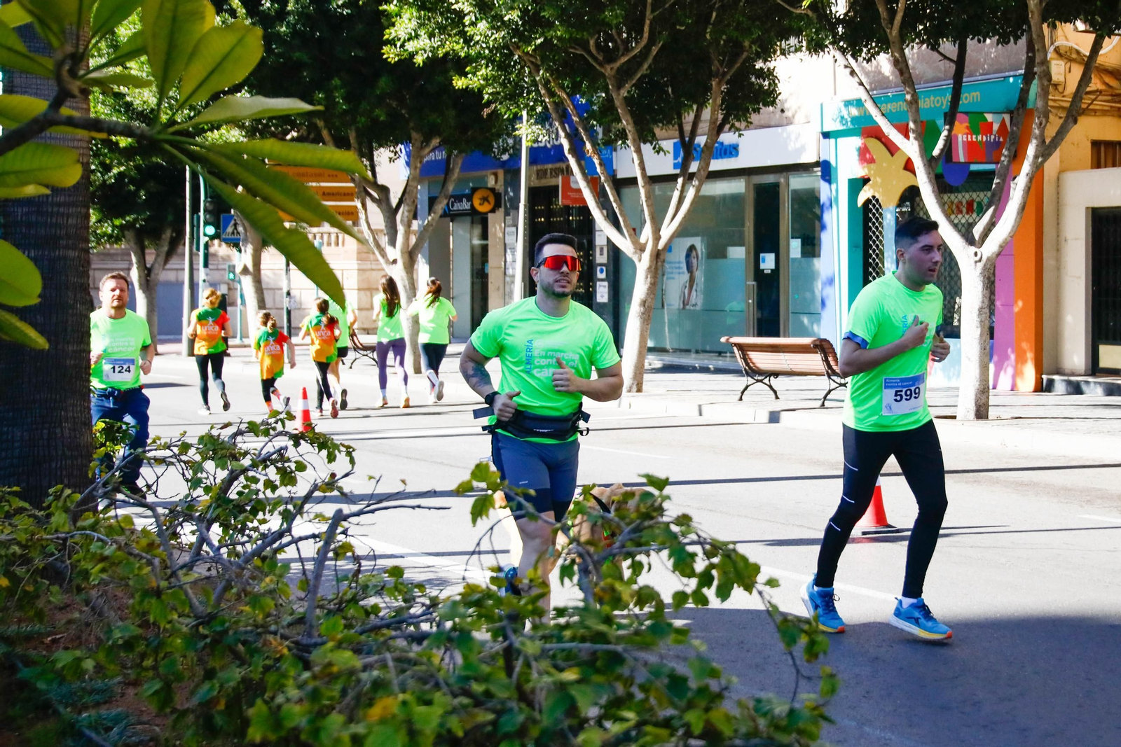 Imágenes de la Carrera contra el Cáncer de Almería