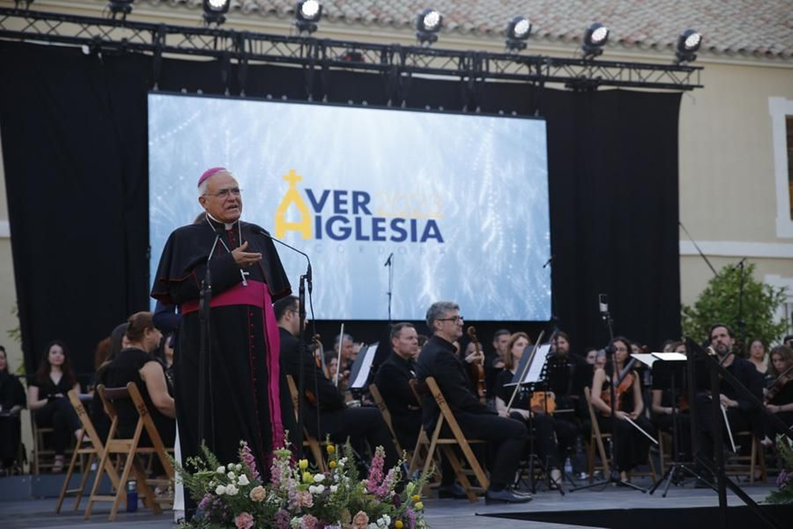 El obispo de Córdoba, Demetrio Fernández, en la presentación de 'Ver Iglesia'.