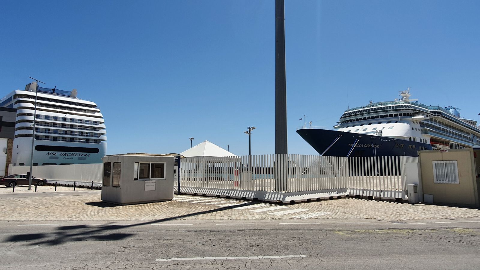 Imágenes del acto de inauguración de la nueva ruta del MSC Orchestra con parada en Cádiz