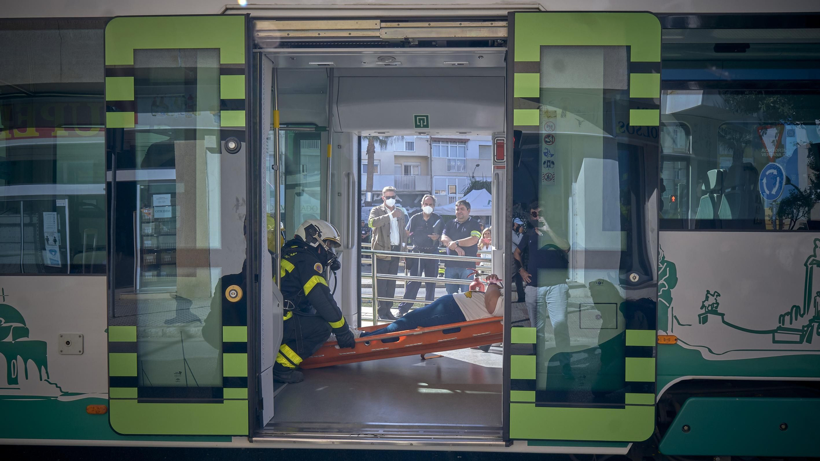 Simulacro de accidente del tranvía en San Fernando