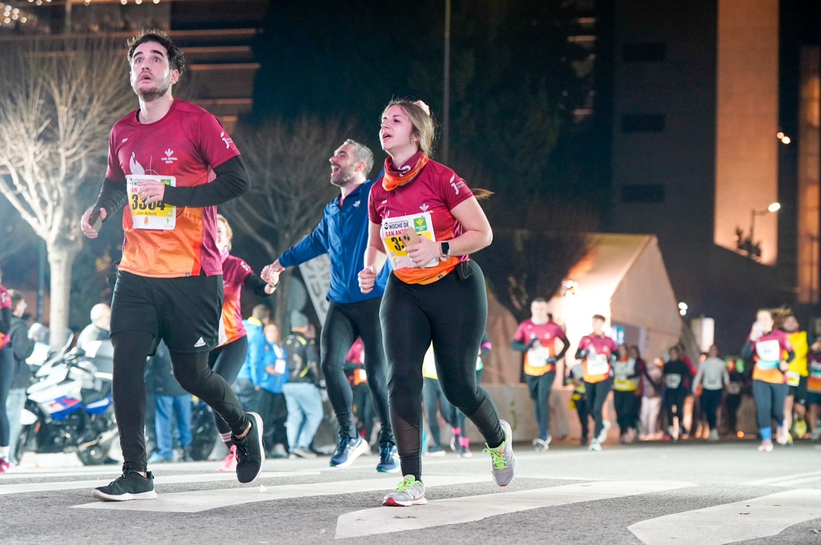 En imágenes: búscate en tu llegada a meta de la Carrera de San Antón 2026 (20)