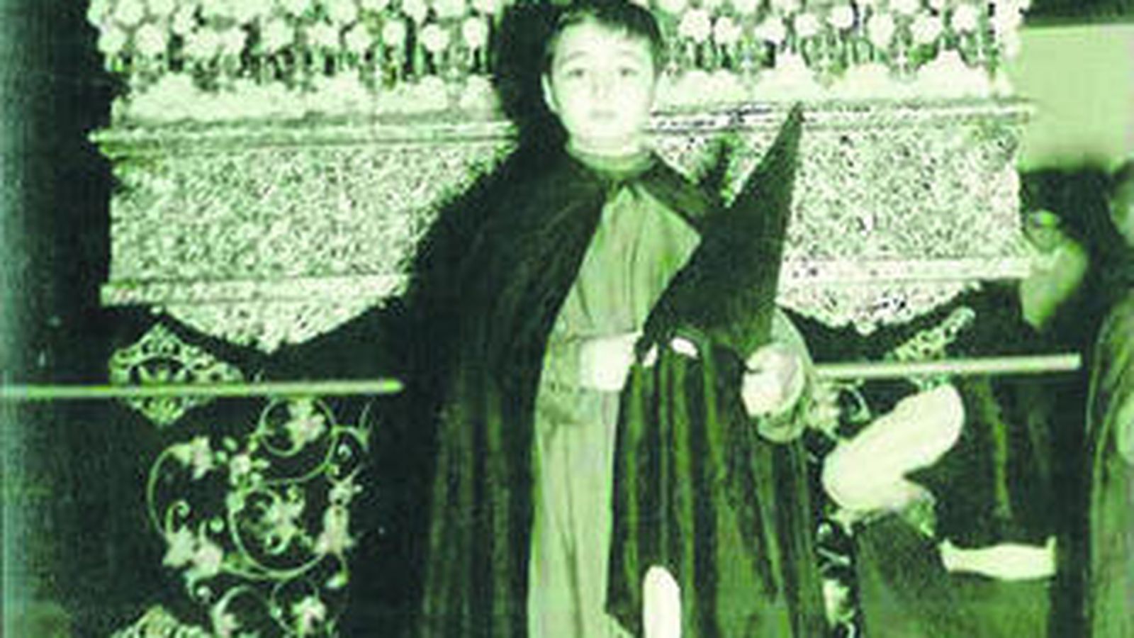 Manuel Palomino vestido de nazareno en San Bernardo