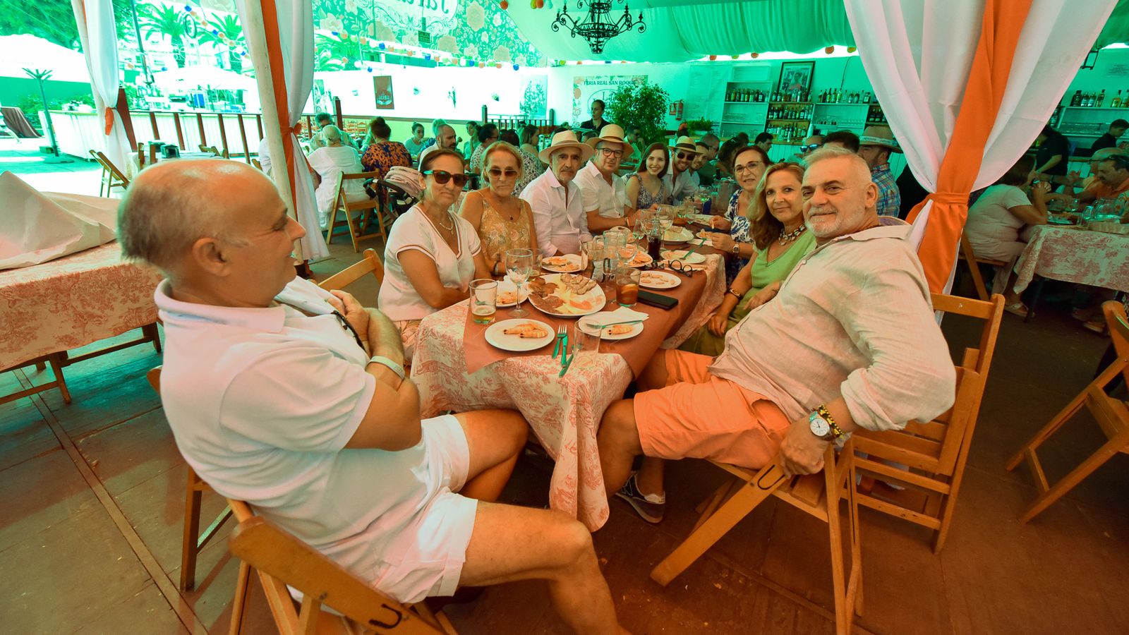 Búscate en las fotos del Domingo Rociero de la Feria de San Roque