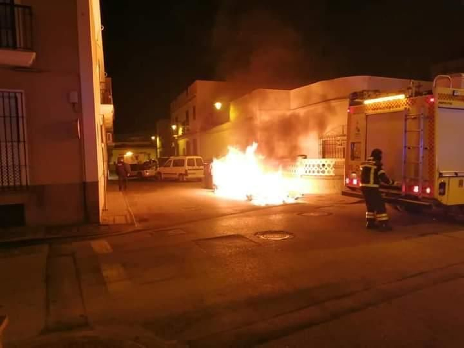 Noche de incendios simultáneos en Chipiona