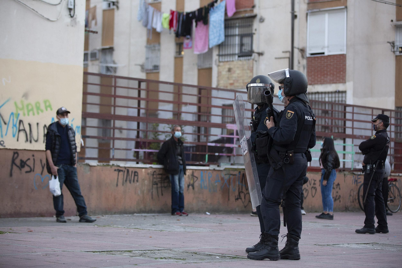 La redada de la Policía Nacional en el Polígono Norte de Sevilla, en imágenes