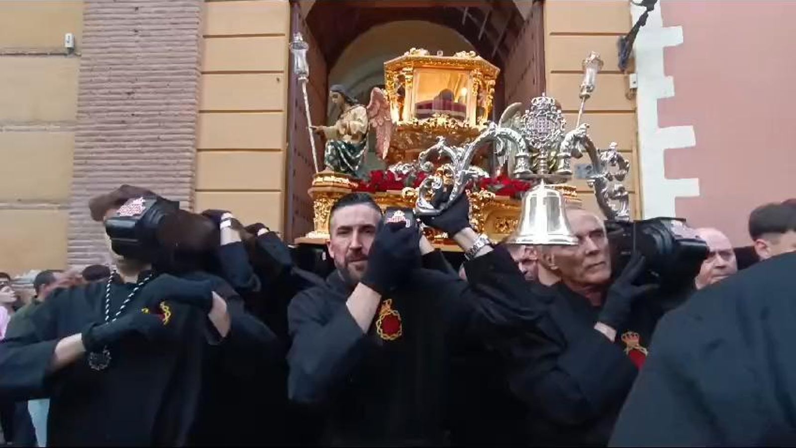 Salida del Entierro.