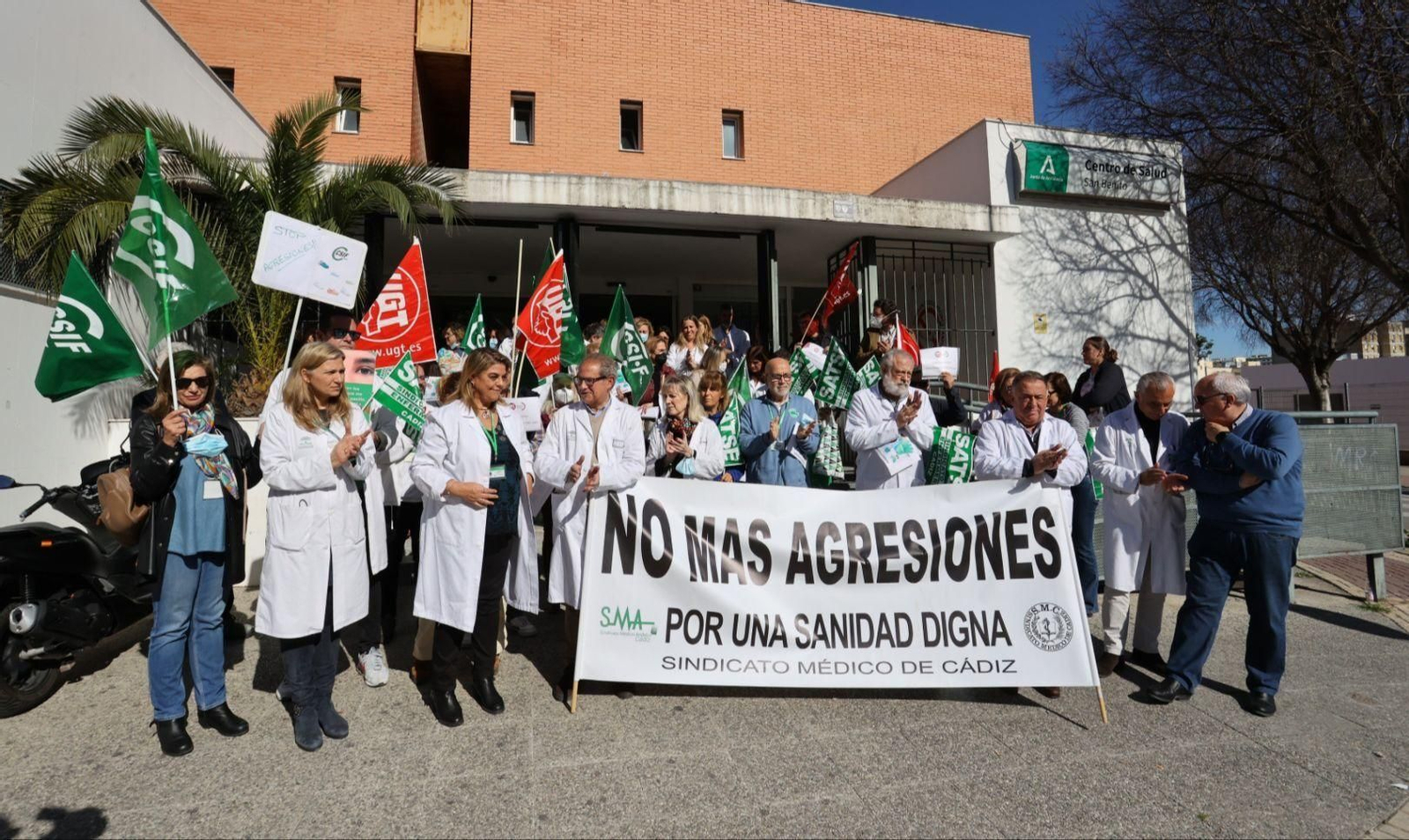 Un momento de la protesta del Sindicato Médico. Un momento de la protesta del Sindicato Médico.