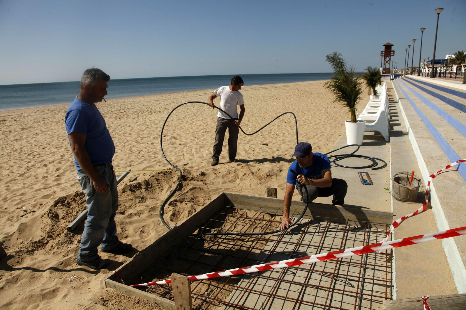 Las playas de la Costa de Huelva se preparan para la Semana Santa