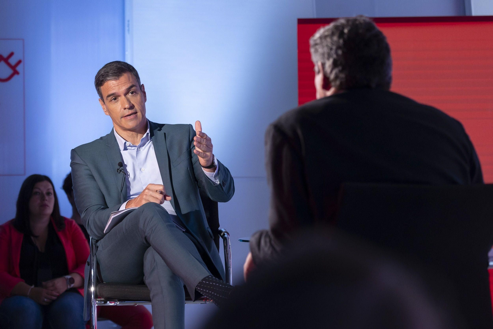 Pedro Sánchez propone establecer por ley que el SMI sea siempre el 60% del salario medio