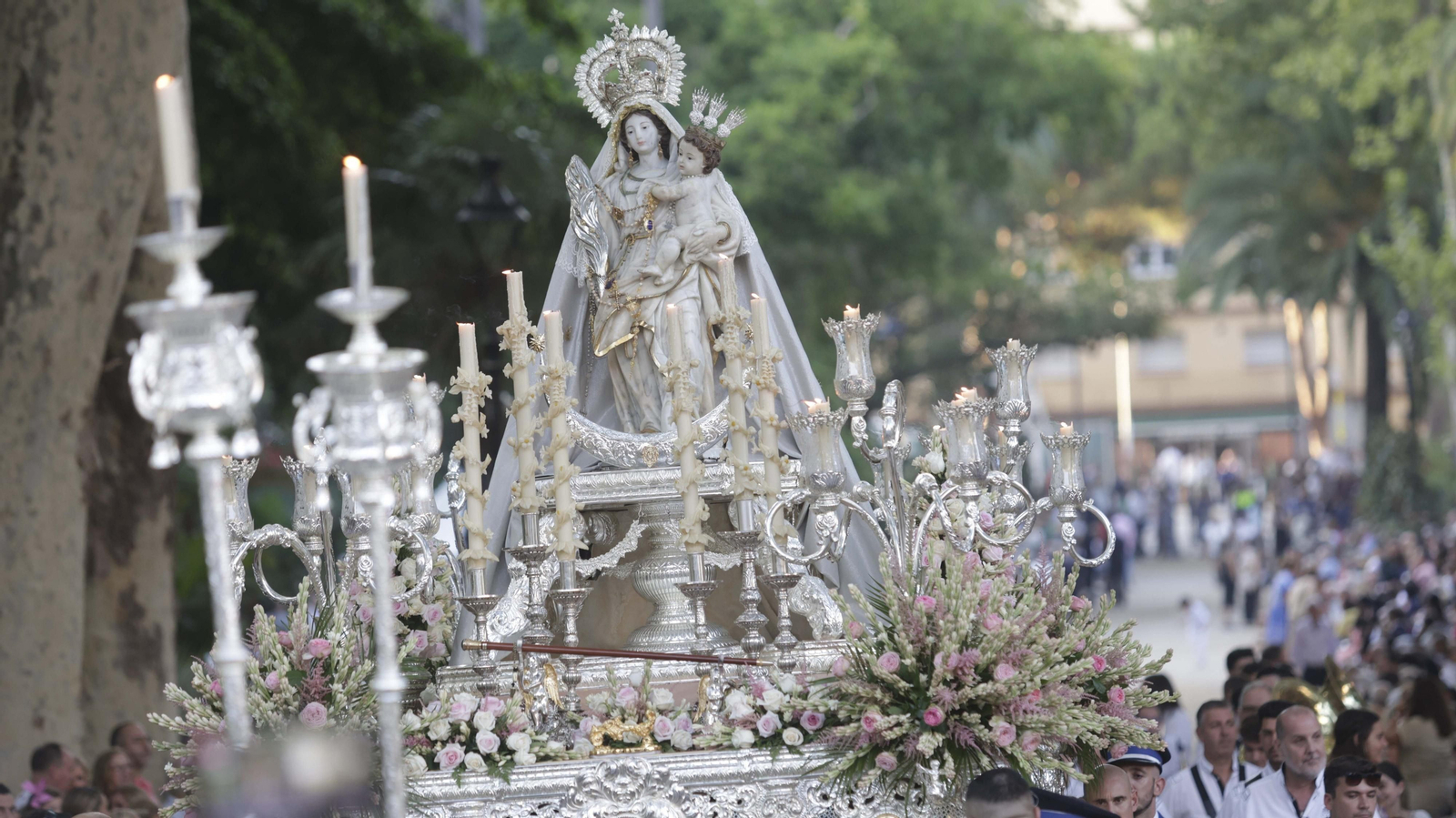 La Magna Mariana de Algeciras por el Parque María Cristina, en imágenes