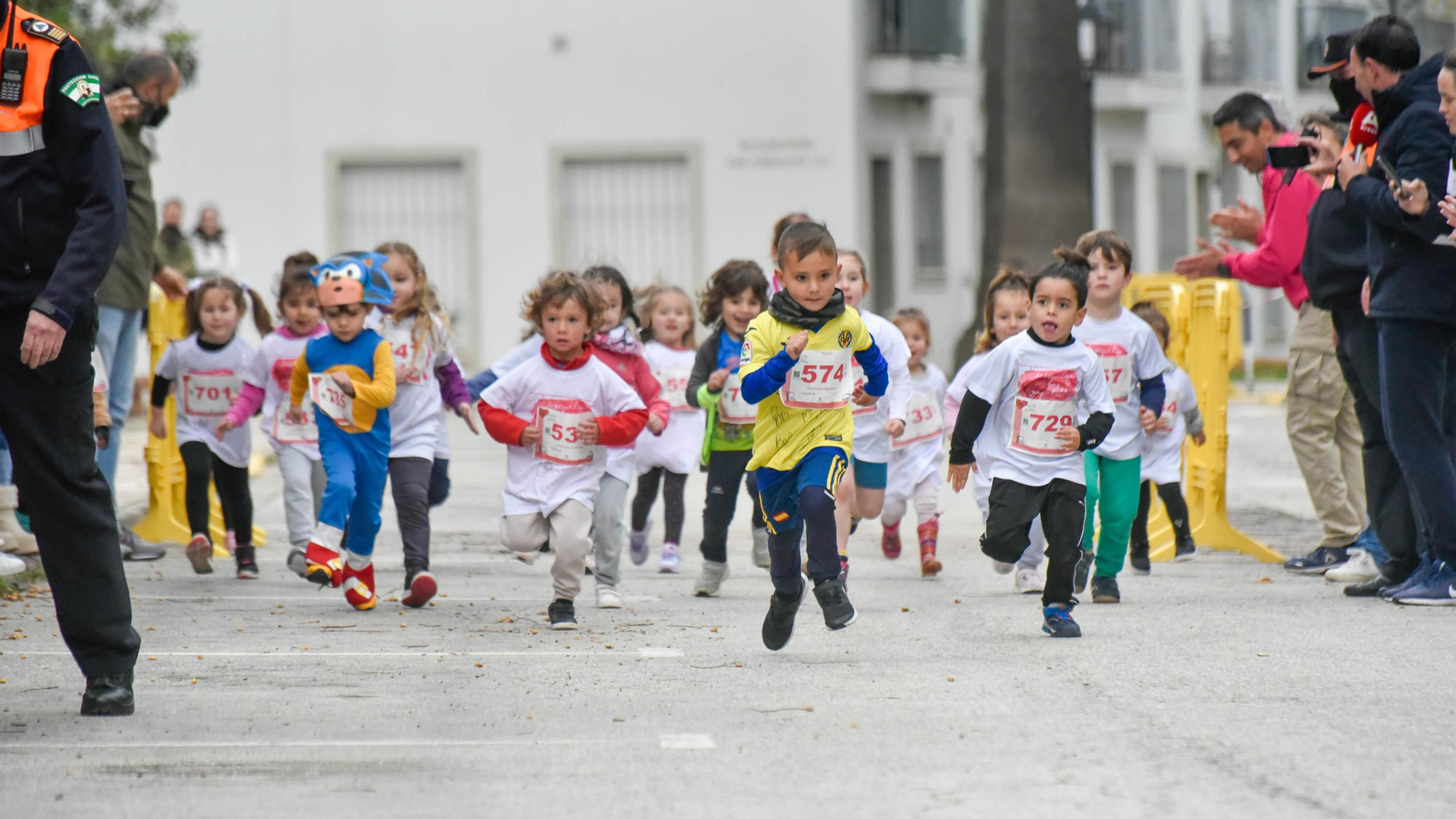 Las fotos de la V Carrera solidaria de Palmones