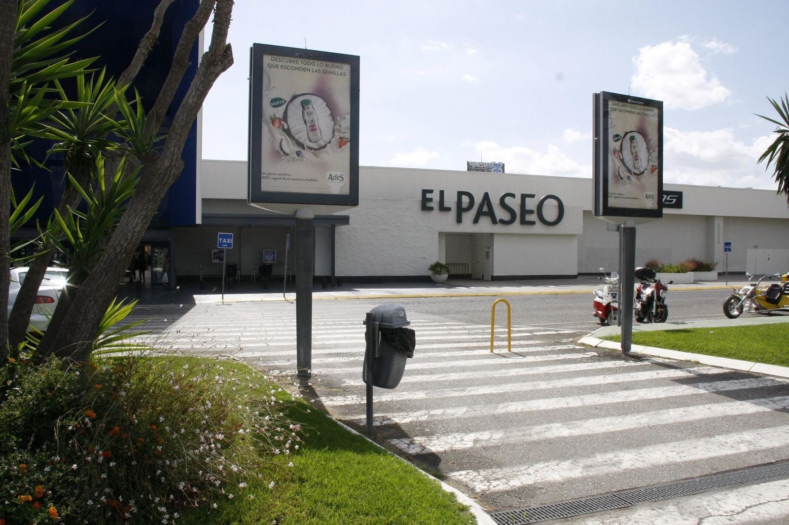 El Paseo prepara la vuelta al cole con sorteos y regalos de material escolar.