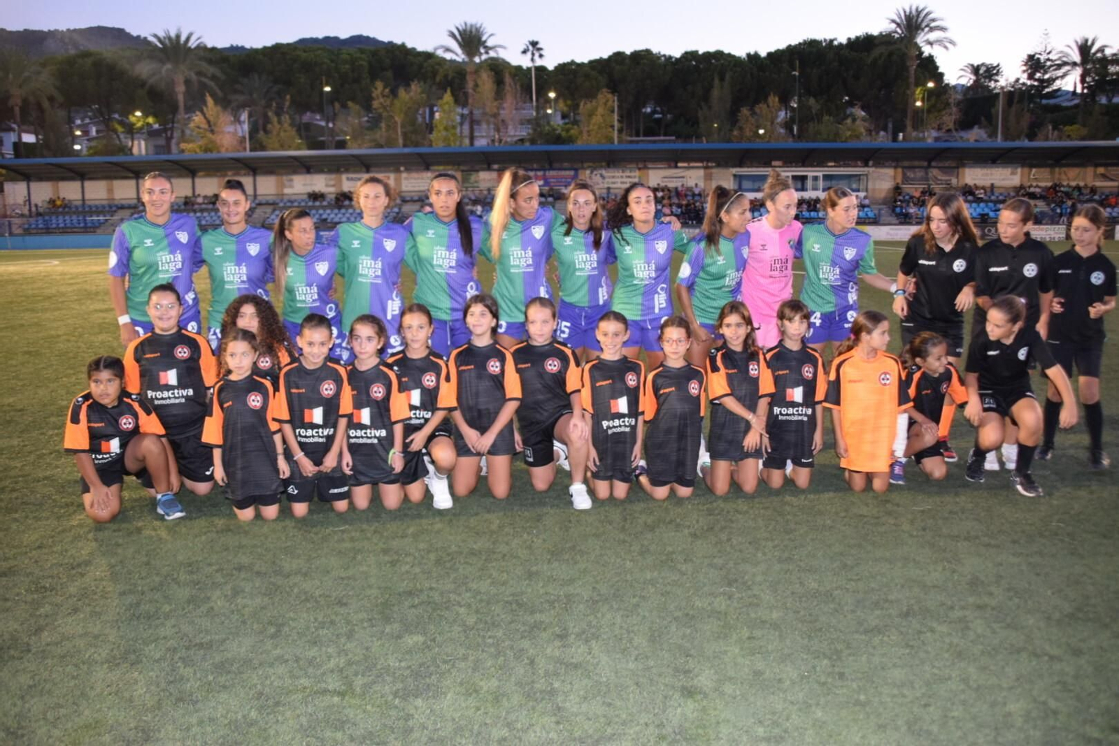 El Málaga Femenino, antes del partido.