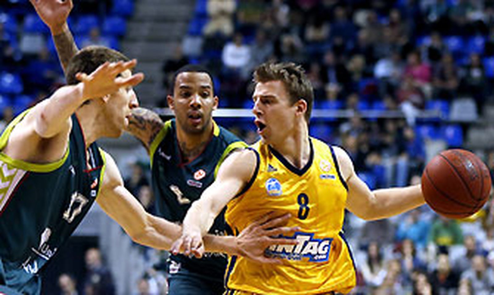 El Unicaja se toma el día libre (55-68)