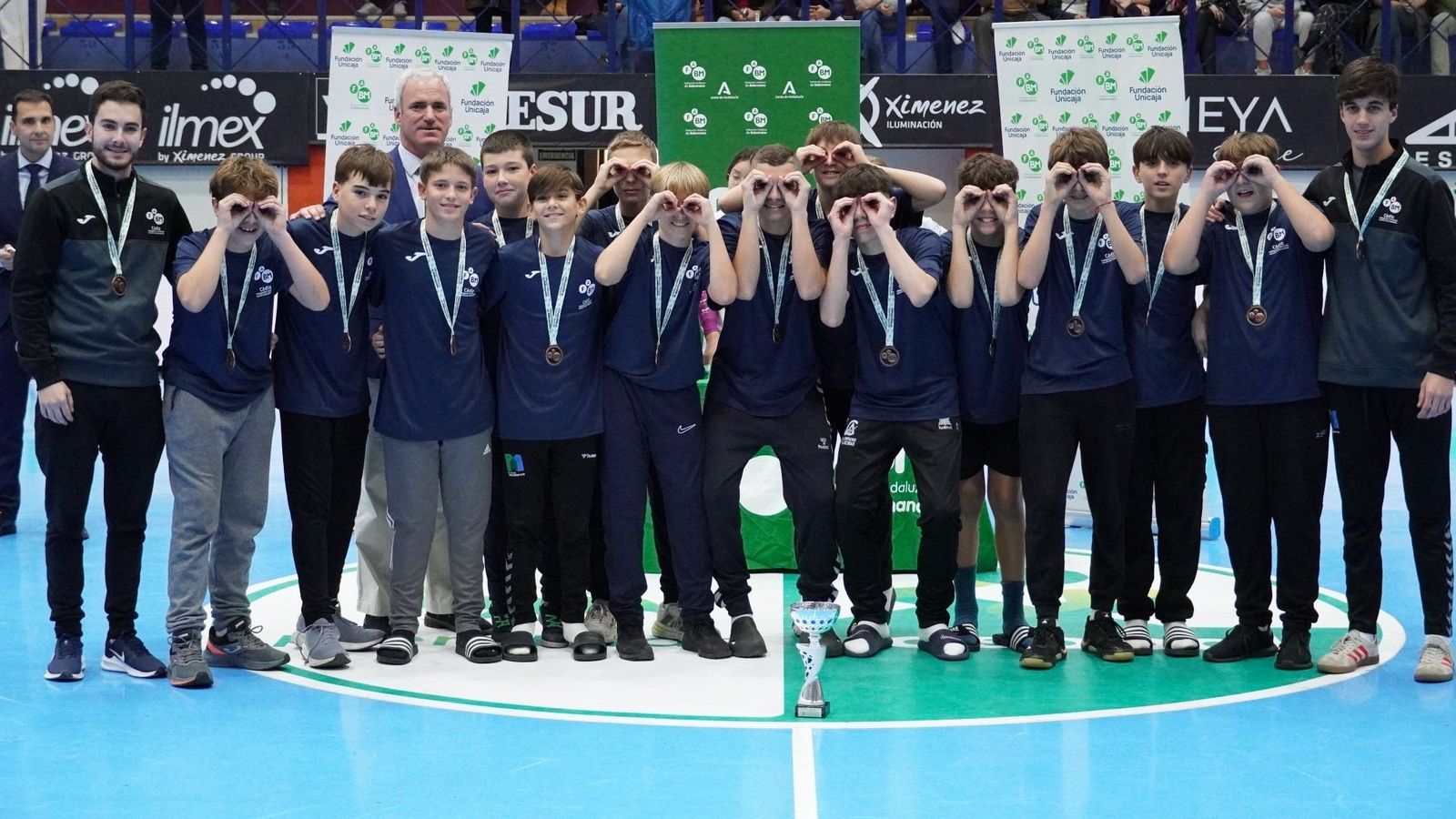 La selección gaditana promesas masculina celebra su tercera plaza