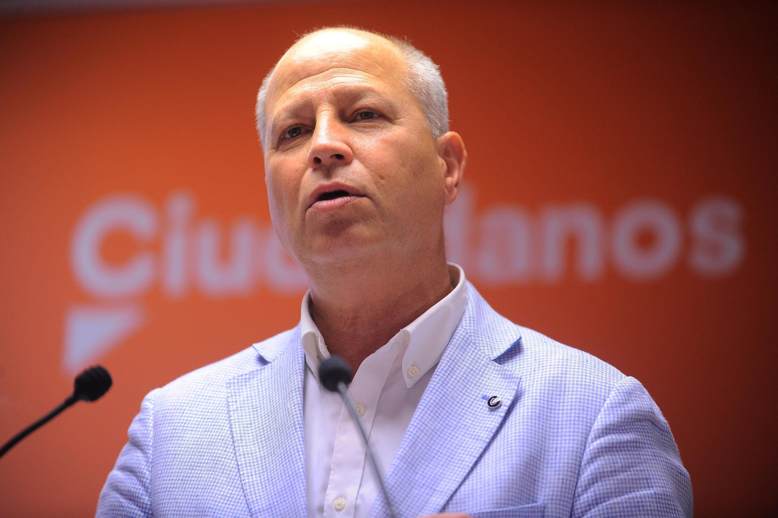 Javier Imbroda, en rueda de prensa en la sede de Ciudadanos en Málaga