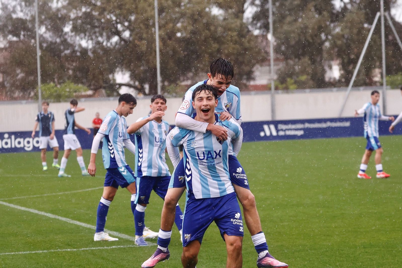 El Málaga juvenil gana al Córdoba (3-1) y espera un favor del San Félix para ir a la Copa