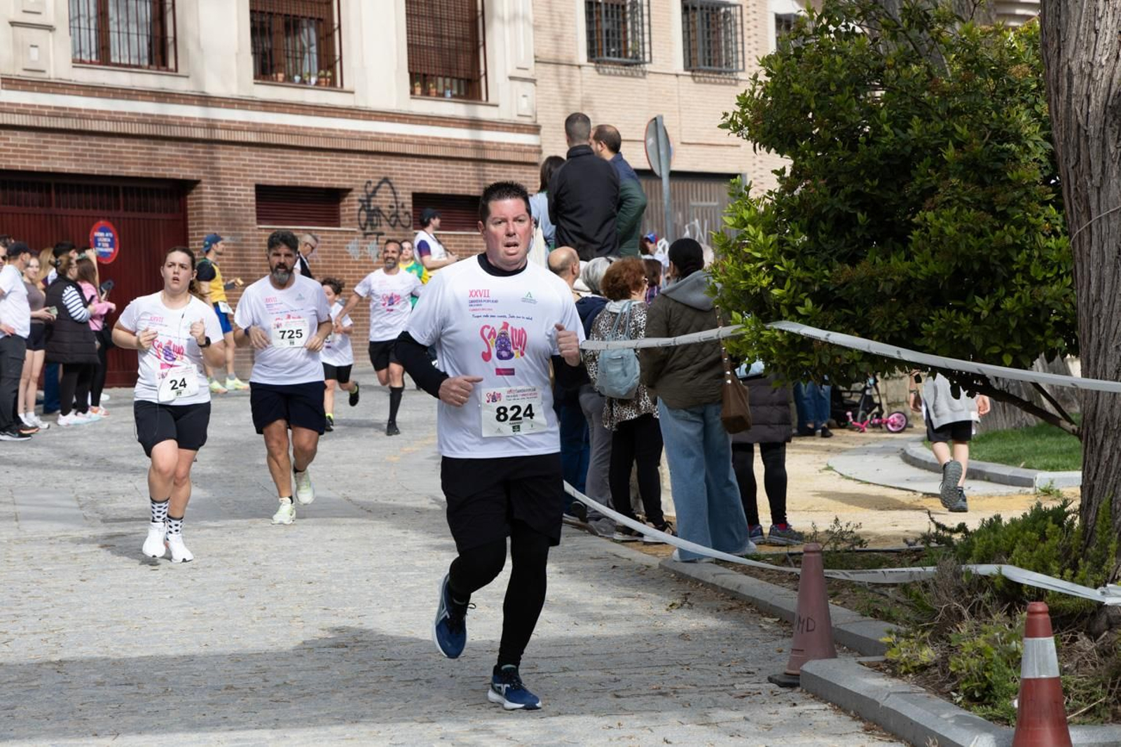 Más de 2.100 participantes corren  para promover la salud en Jaén, en imágenes (2)