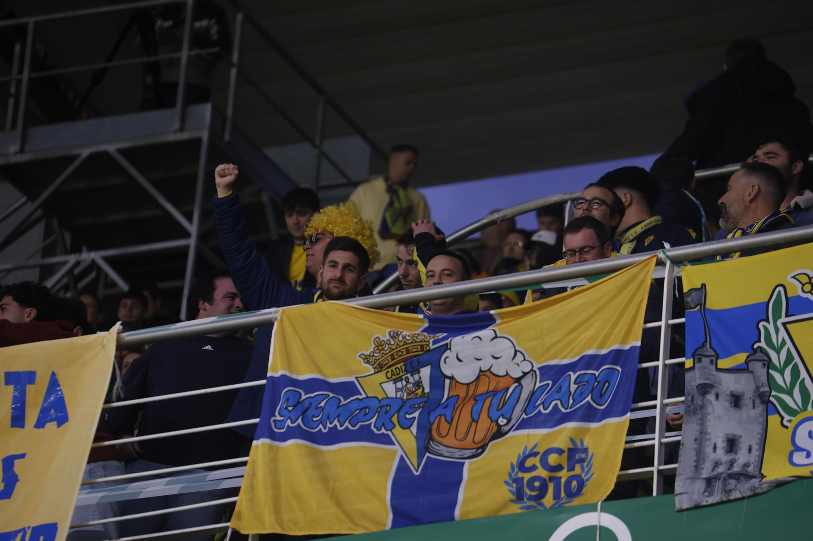 Las mejores fotos del ambiente en el Córdoba CF - Cádiz